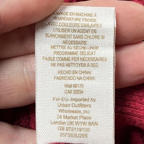 We The Free By Free People Red Thermal Top With Embroidered Sleeves Small - Picture 7 of 7